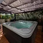 Cozy With Private Terrace