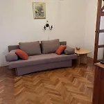 Holiday home Cozy With Private Terrace Mandre