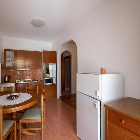 Cozy With Private Terrace Hébergement de vacances