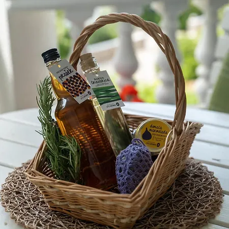 Hébergement de vacances Cozy With Private Terrace *