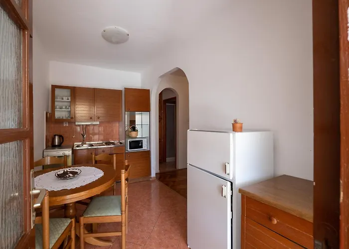 Cozy With Private Terrace Σπίτι διακοπών